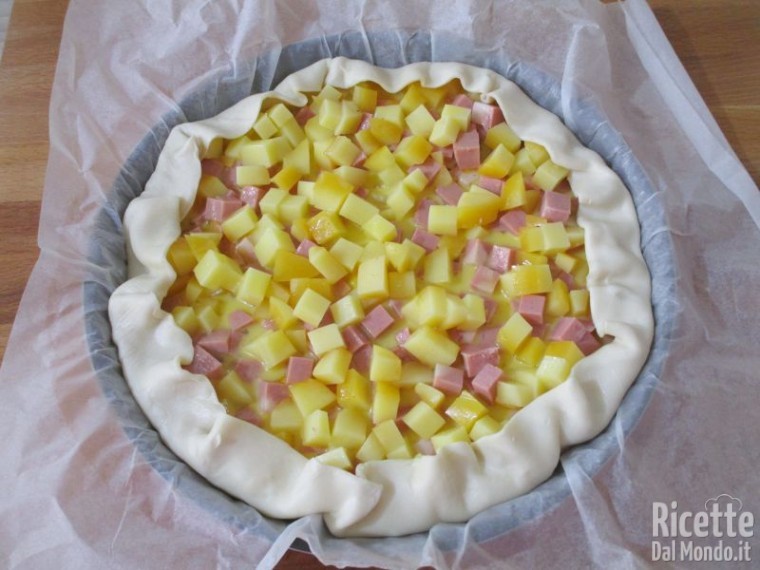 Quiche di mortadella e formaggio 9