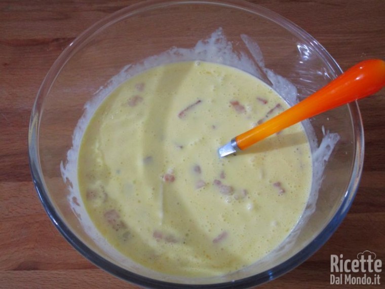 Quiche di sfoglia con taleggio e pancetta 4