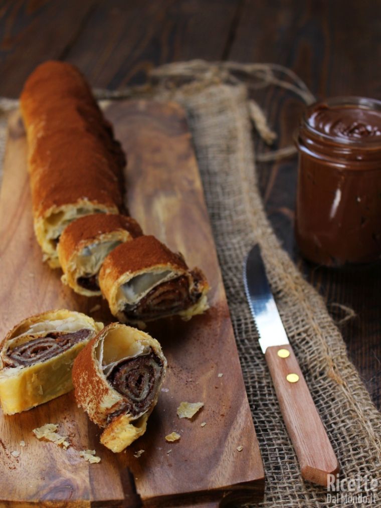 Come fare il Rotolo di pasta sfoglia alla Nutella