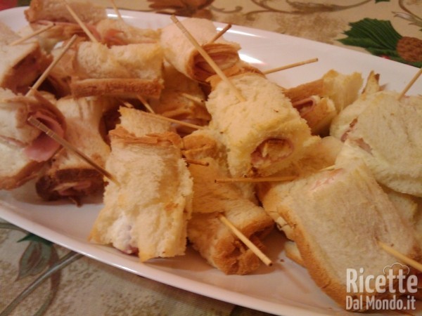Ricetta Rotolini Prosciutto e Philadelphia