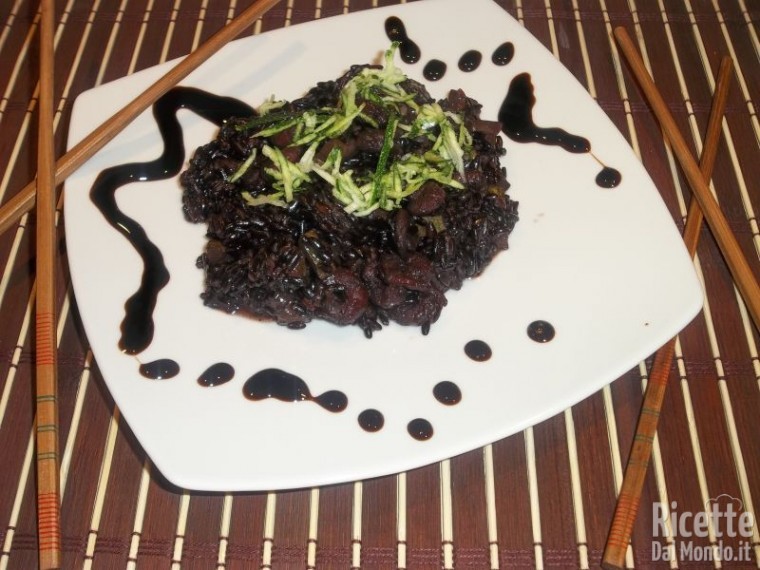 Riso Venere con Zucchine e Gamberetti