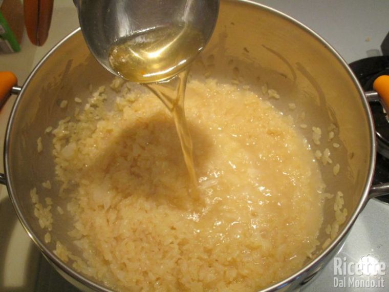 Cuocere il risotto