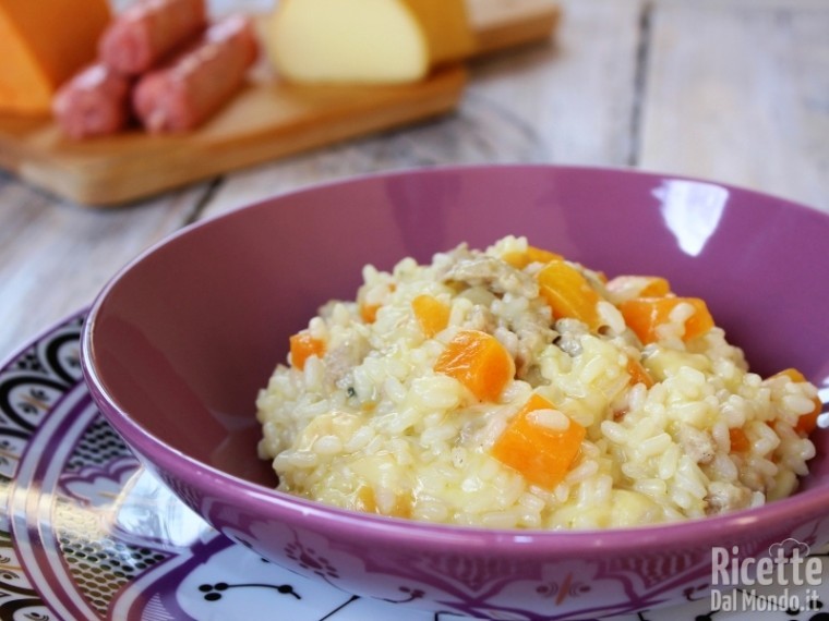 Come fare il risotto zucca, salsiccia e provola