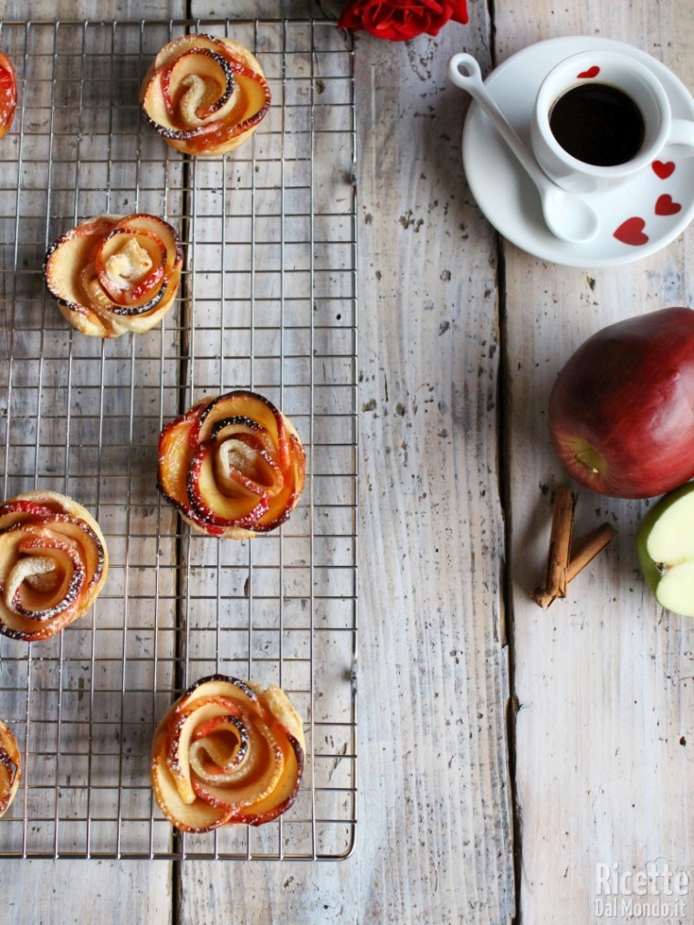 Come fare le rose di mele