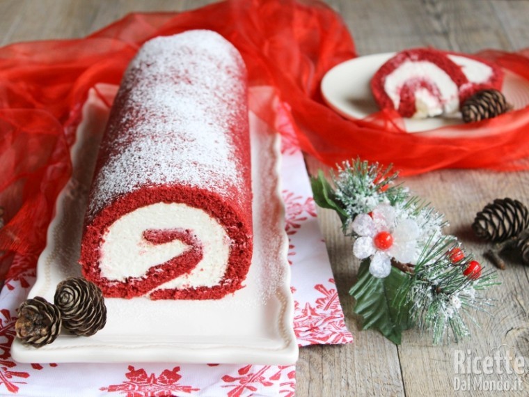 Tronchetto Di Natale Red Velvet.Rotolo Red Velvet Rotolo Farcito Ricettedalmondo It