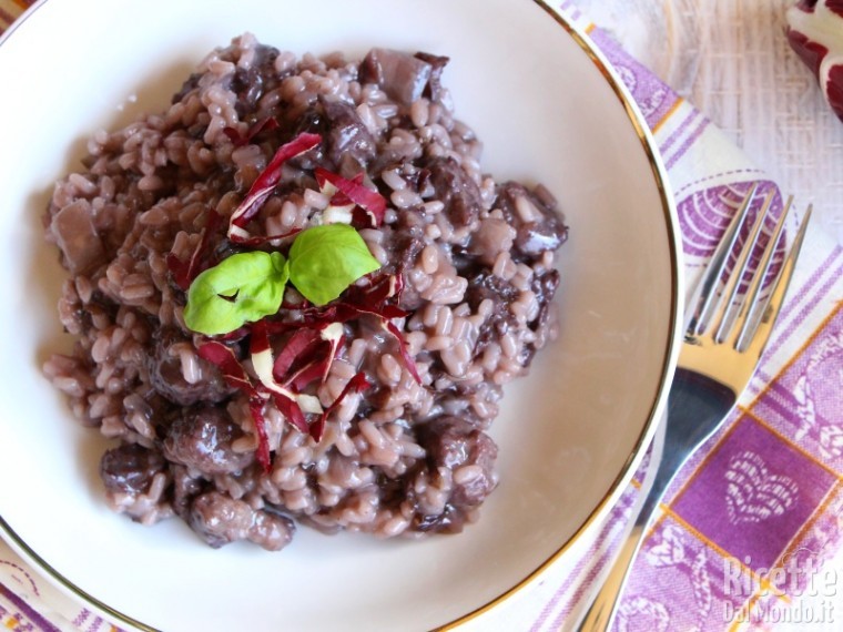 Ricetta risotto al radicchio e salsiccia