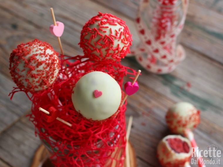 Ricetta red velvet cake pops