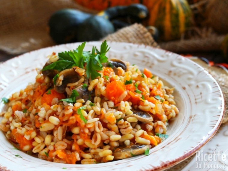 Riso con zucca e funghi semplice