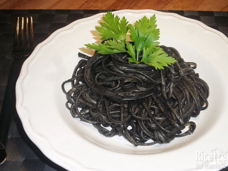 Ricetta Spaghetti al Nero di Seppia