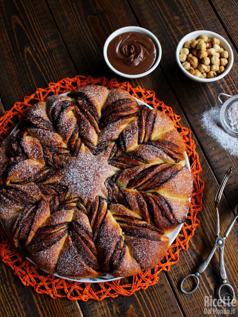 Stella Di Natale Nutella.Stella Di Pan Brioche Alla Nutella Ricettedalmondo It