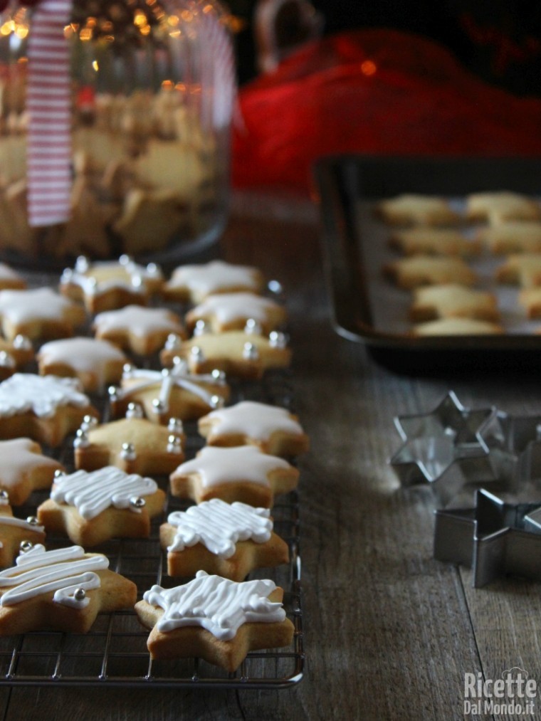 Stelline di Natale glassate friabili