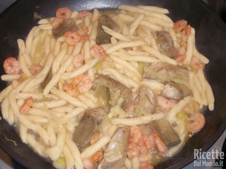 Strozzapreti Carciofi e Gamberetti