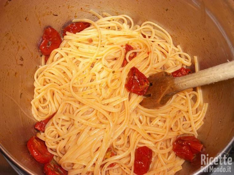 Spaghetti ai pomodorini 7