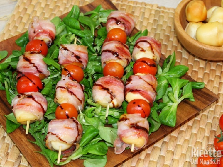 Ricetta spiedini scamorza e pancetta