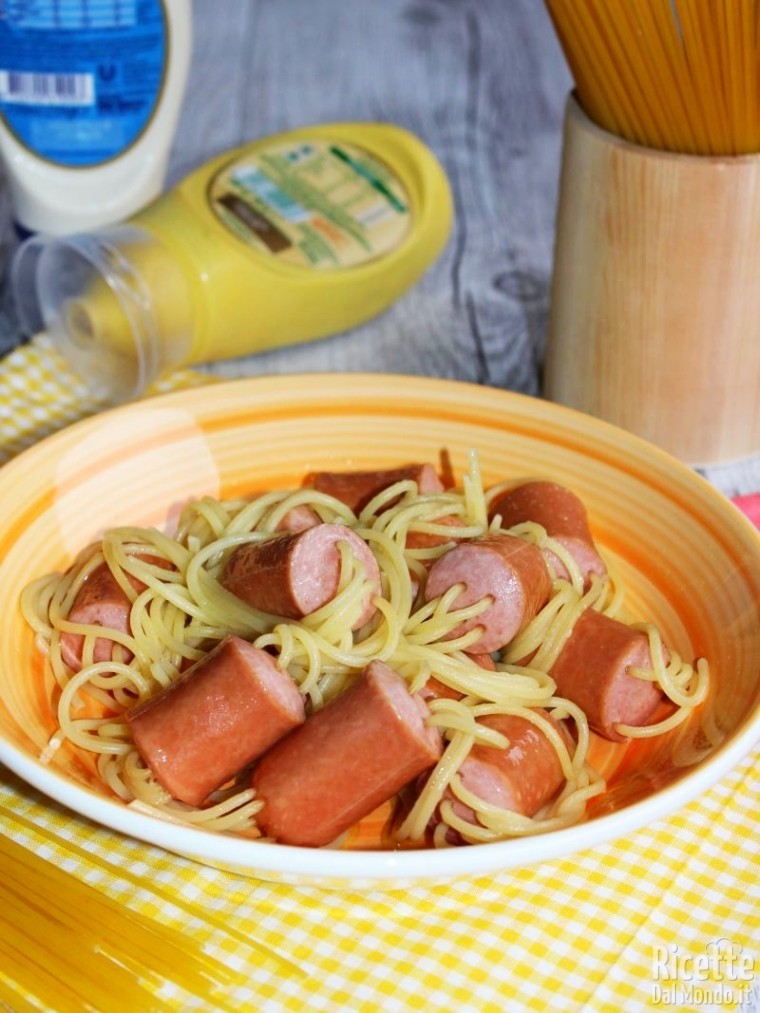 Come fare gli spaghetti ai wurstel