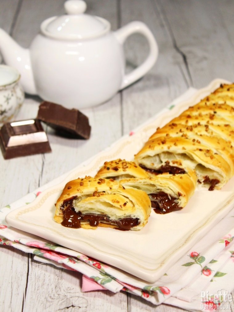 Come fare la sfoglia intrecciata al cioccolato