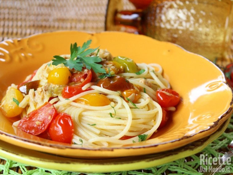 Ricetta spaghetti di quinoa con pomodorini e tonno