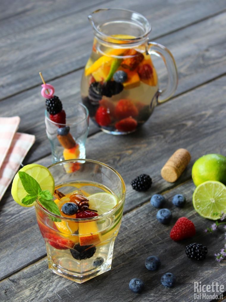 Come fare la Sangria bianca