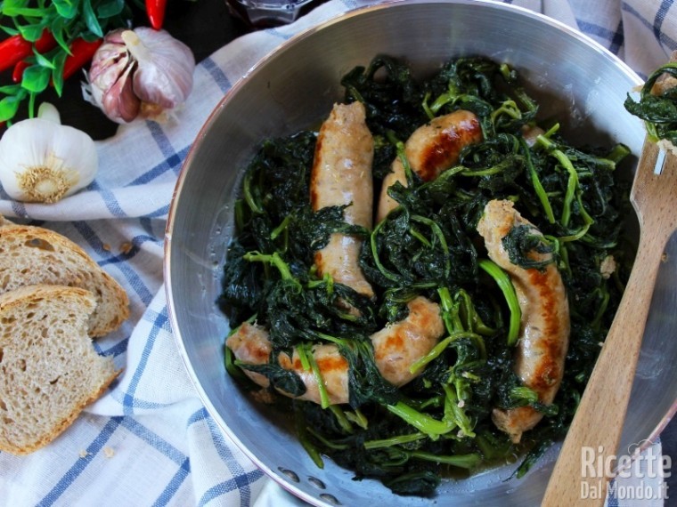 Gustosi salsiccia e friarielli
