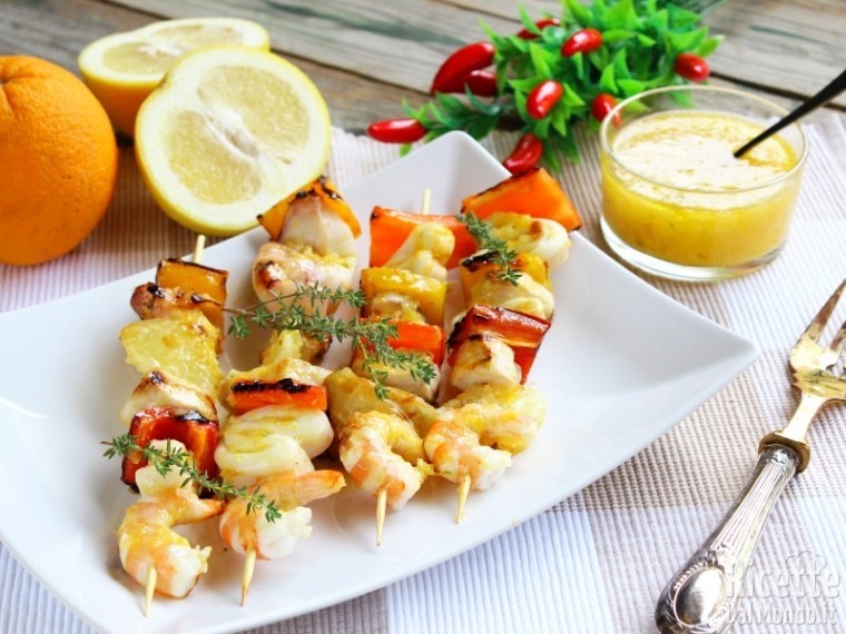 Ricetta spiedini di pesce agli agrumi