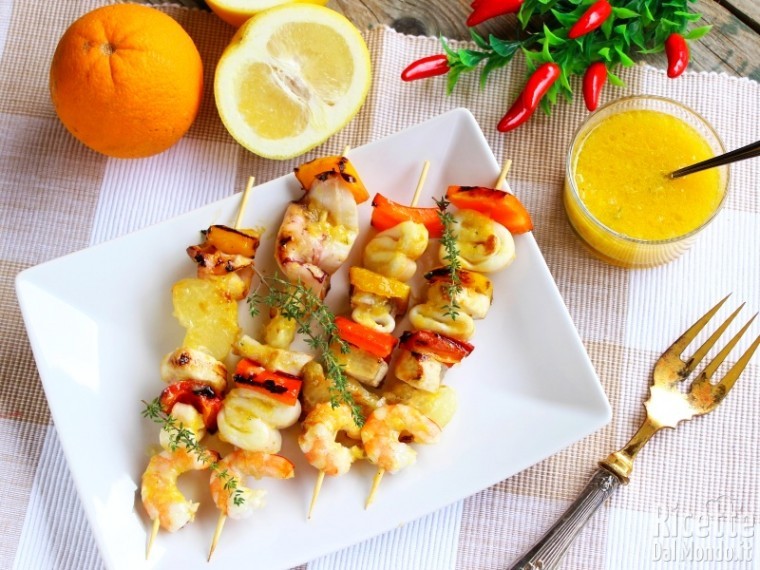 Spiedini di pesce agli agrumi