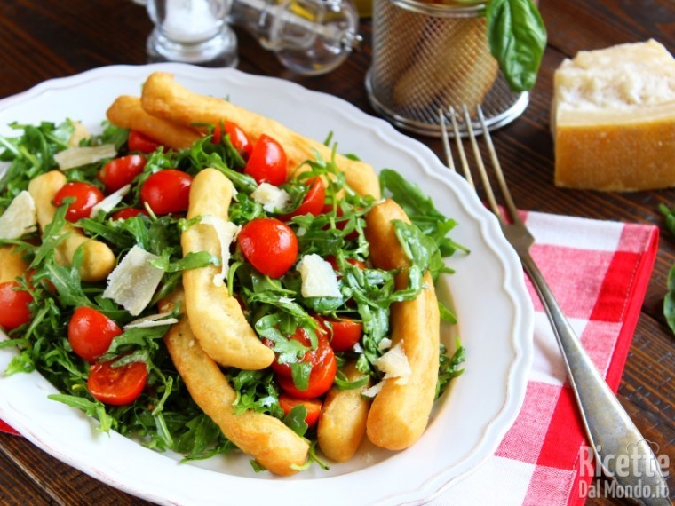 Straccetti di pizza fritta - scugnizzi napoletani