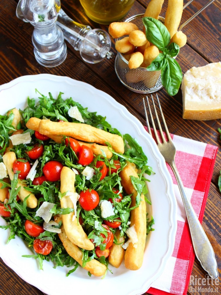 Come fare gli straccetti di pizza fritta - scugnizzi