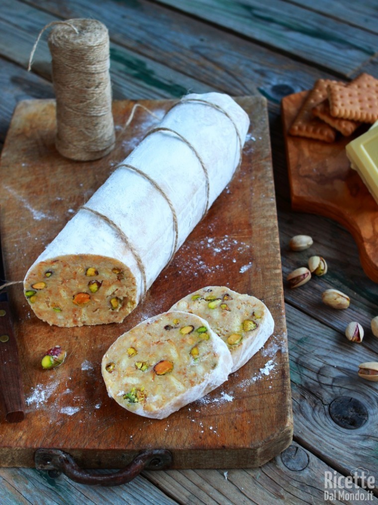 Salame al cioccolato bianco e pistacchi |RicetteDalMondo