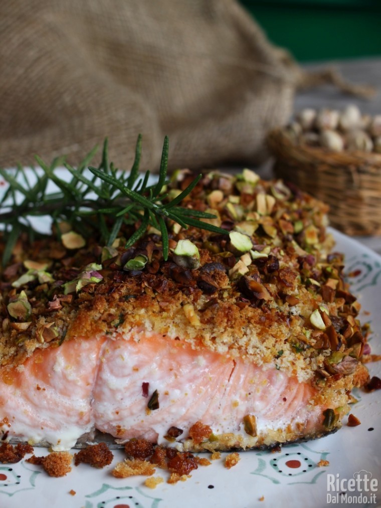 Semplice salmone in crosta al forno