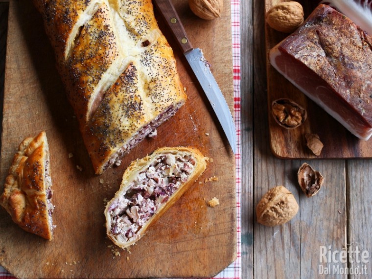 Strudel al radicchio con speck e noci 8