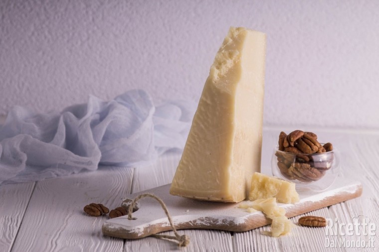 Formaggio Parmigiano da grattugiare