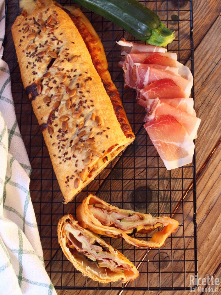 Ricetta strudel zucchine e speck