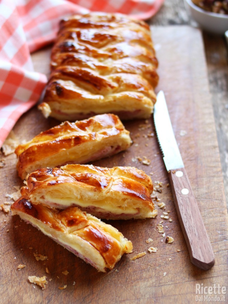 Come fare la sfoglia intrecciata salata