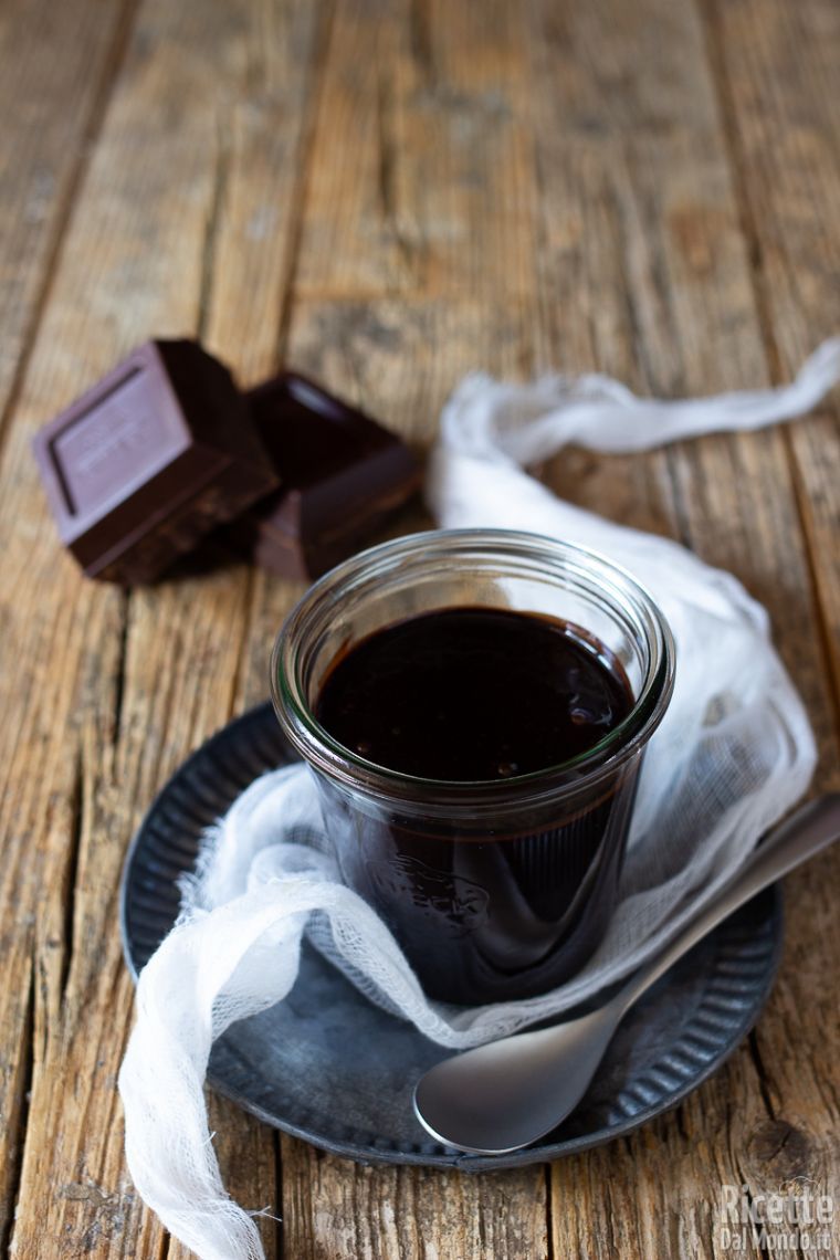 Ricetta salsa al cioccolato fatta in casa
