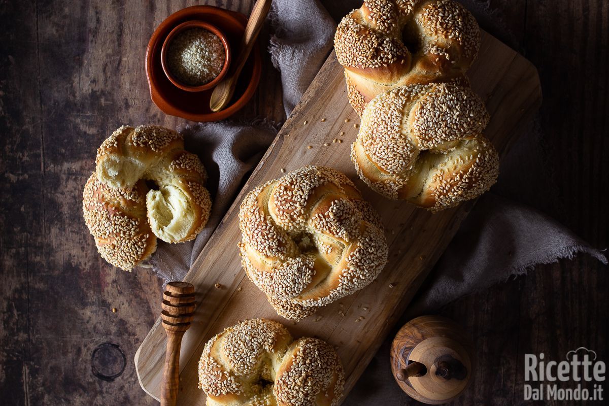 Simit. La ricetta delle ciambelle di pane turco al sesamo!