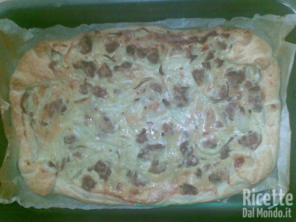 Ricetta Torta Salata Salsiccia & Cipolla