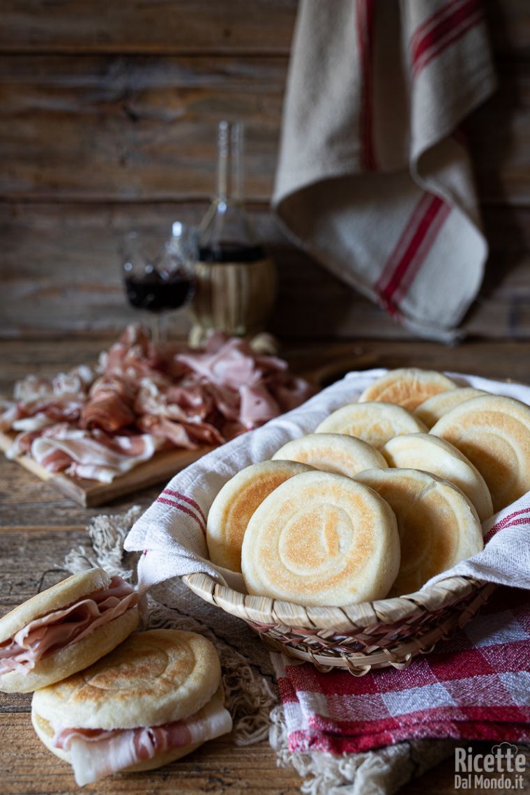 Ricetta tradizionale delle tigelle modenesi