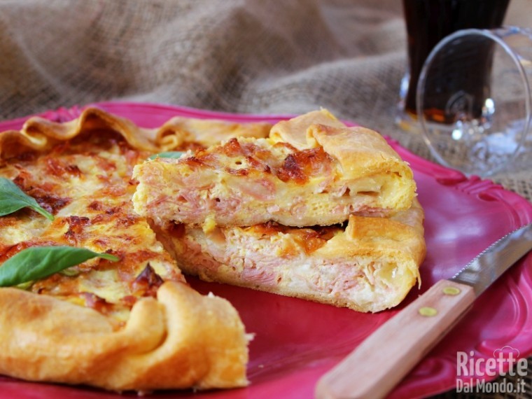 Ricetta Torta salata con salumi e mozzarella