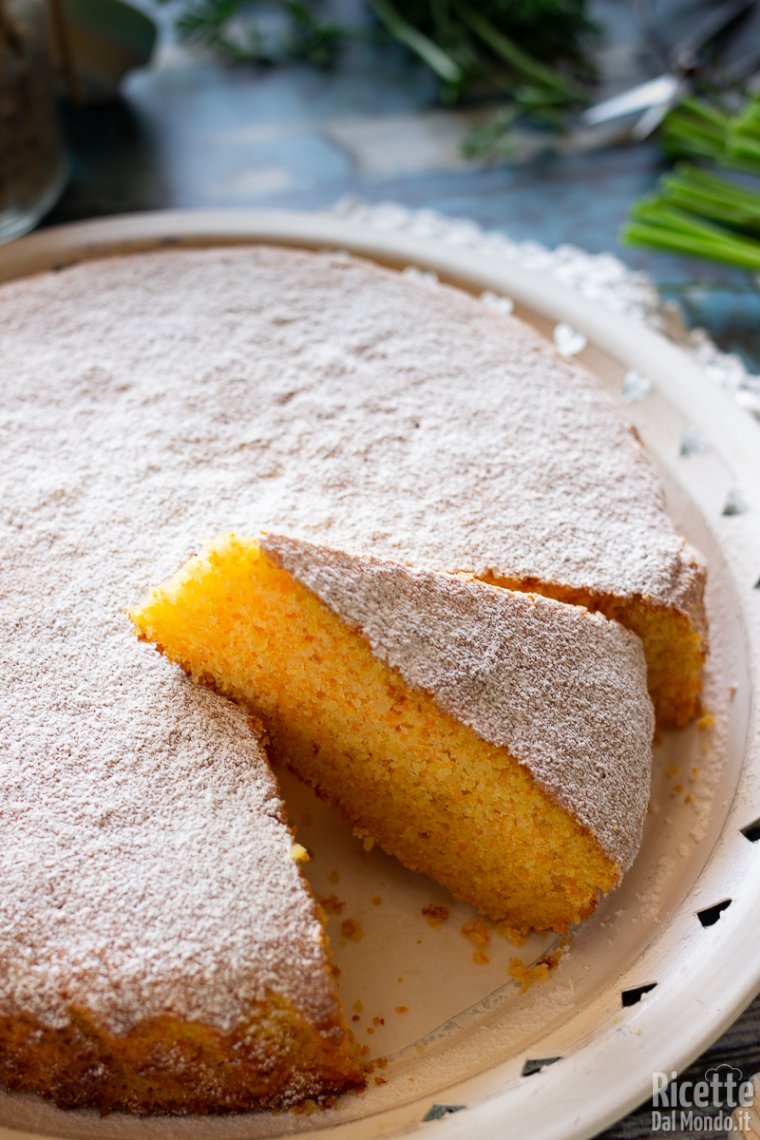 Torta di carote soffice e veloce