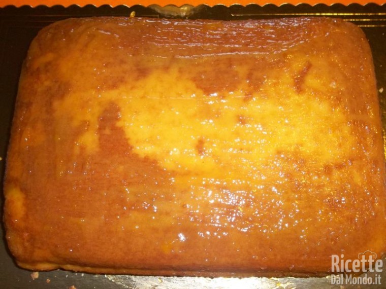 Torta di compleanno di pasta di zucchero 10