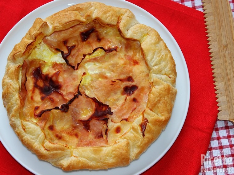 Ricetta torta rustica prosciutto cotto e brie