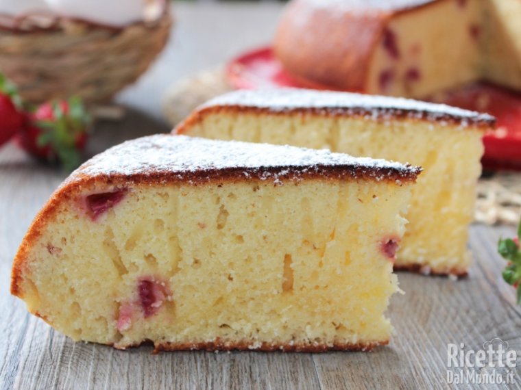Ricetta torta di fragole in padella