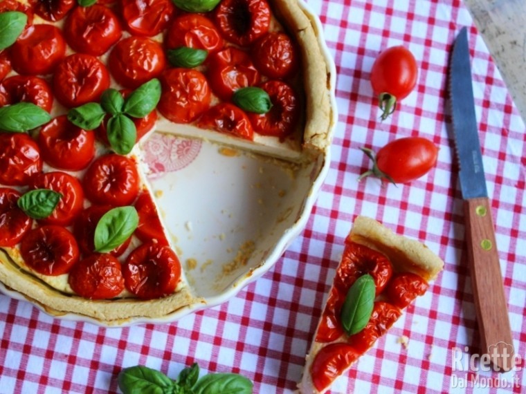 Crostata salata con ricotta e pomodorini 8