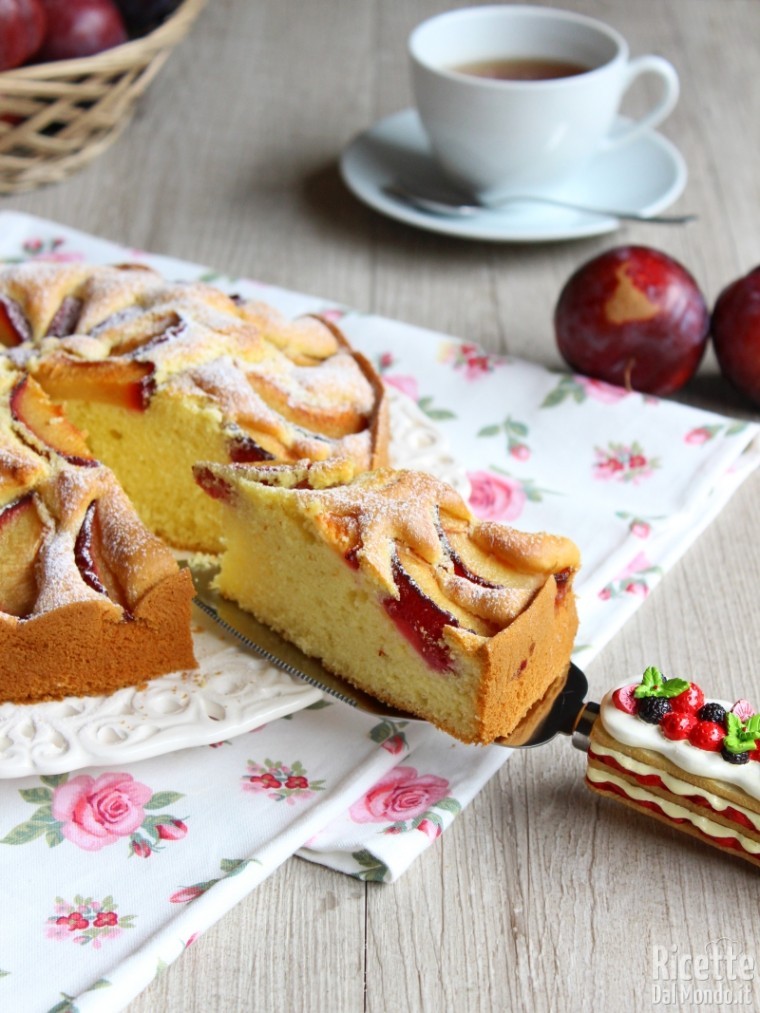 Come fare la torta di prugne soffice
