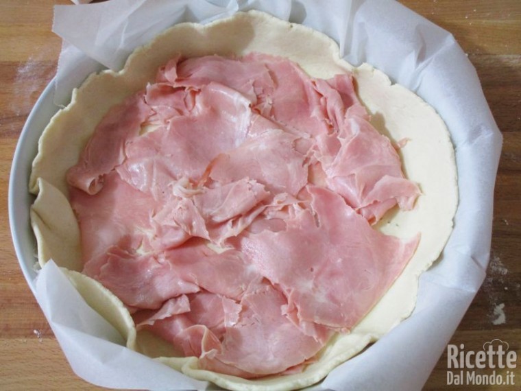 Torta salata di ricotta farcita 5