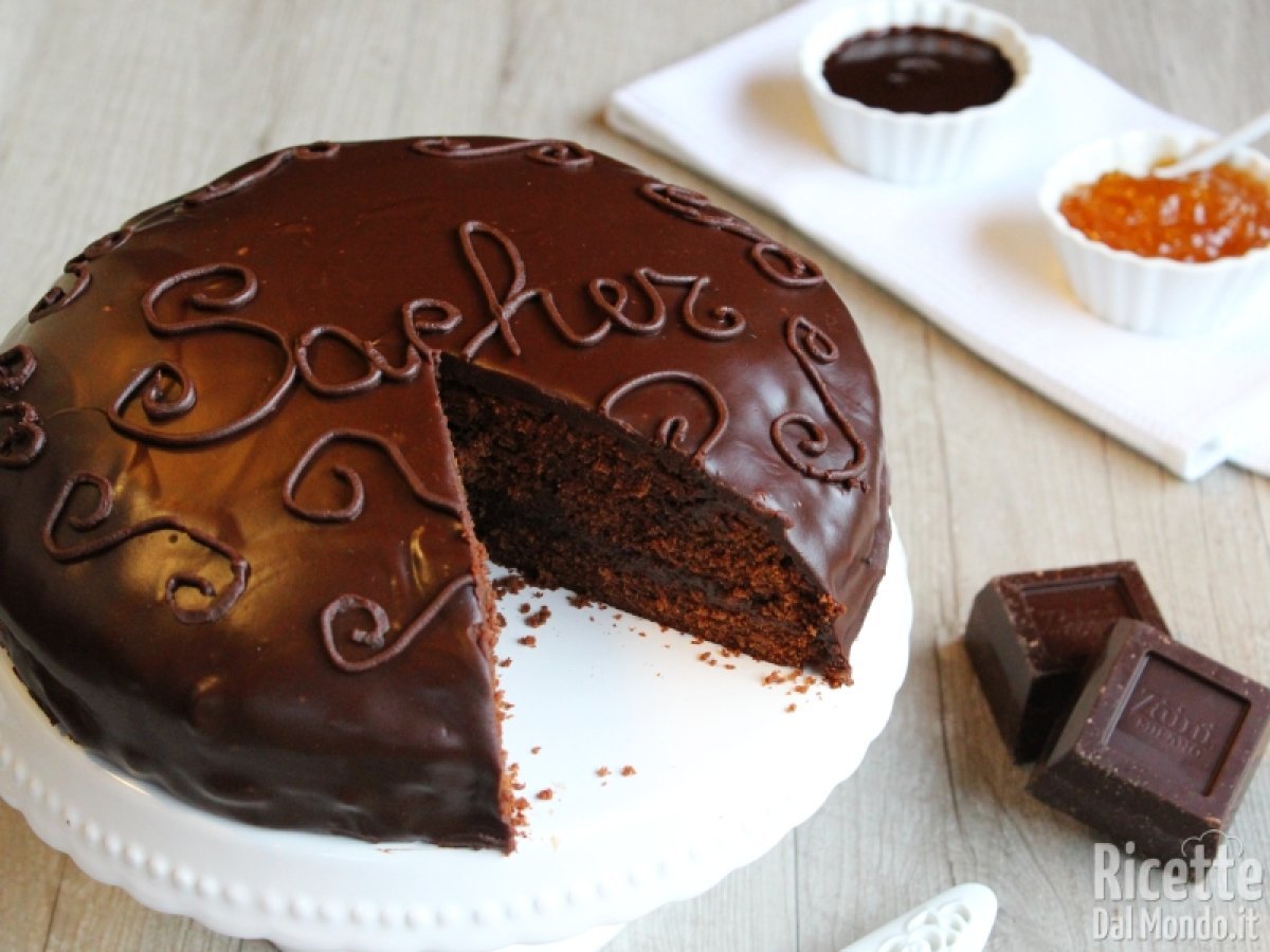 Ricetta Torta Sacher, la famosa torta al cioccolato viennese