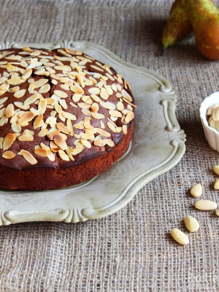 Come fare la torta di pere e cioccolato