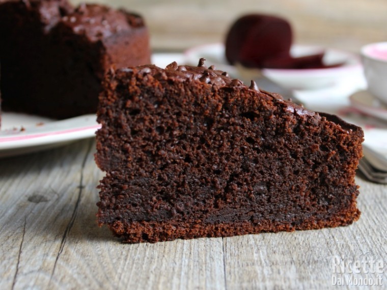 Ricetta torta di barbabietole e cioccolato