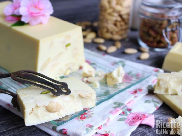 Ricetta Torrone al cioccolato bianco