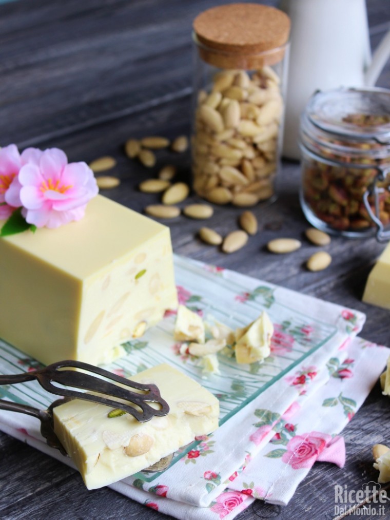 Torrone al cioccolato bianco semplice